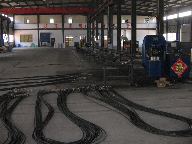 鋼絲繩加工車(chē)間